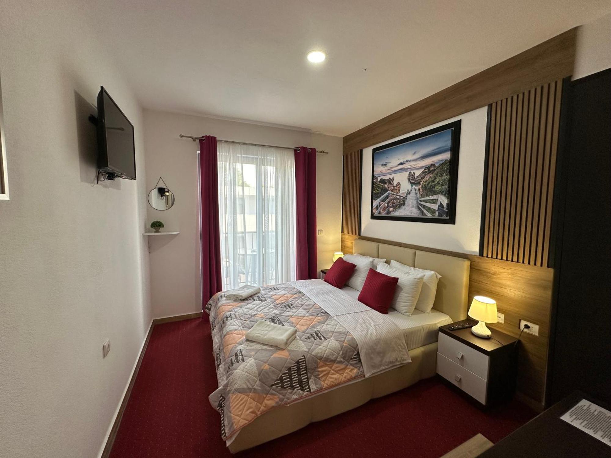 Hotel Halibas Ulcinj Bagian luar foto